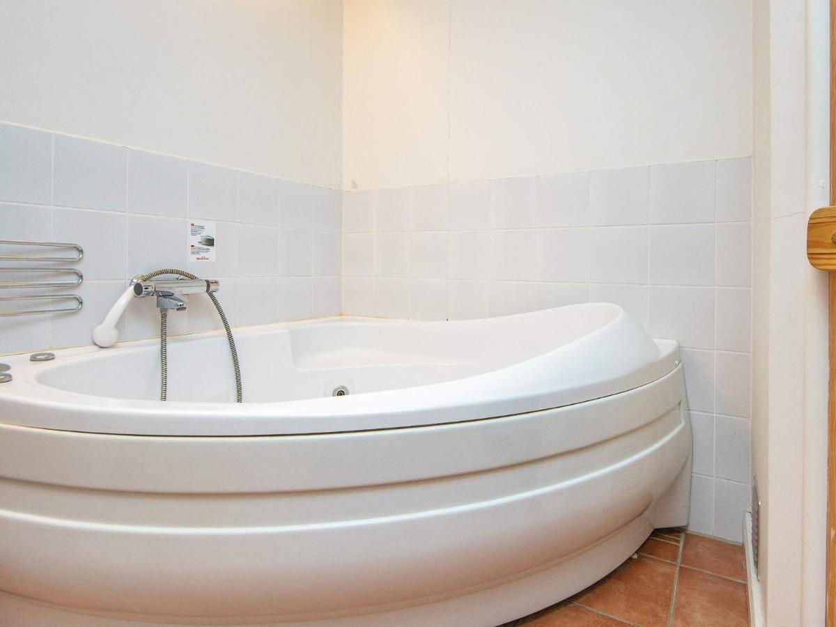 6 Person Holiday Home In Ringk Bing Ringkøbing Zewnętrze zdjęcie
